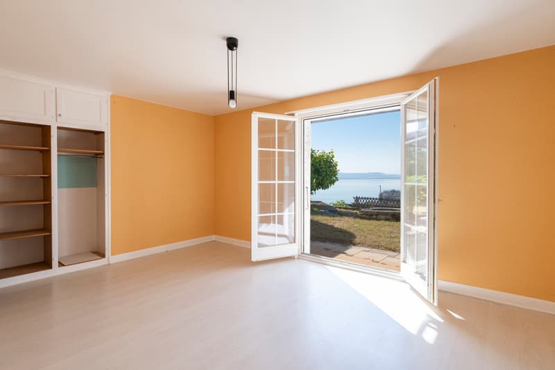 Blick auf den See und die Alpen für diese 7,5-Zimmer-Villa (8)