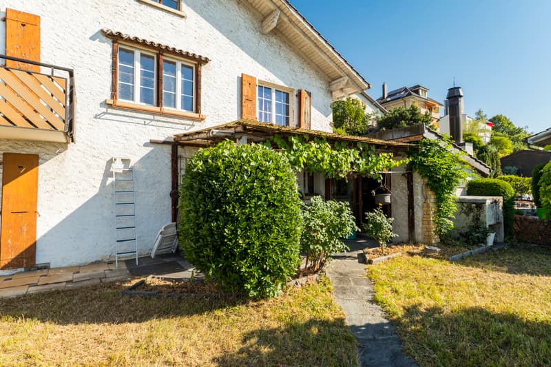 Blick auf den See und die Alpen für diese 7,5-Zimmer-Villa (13)