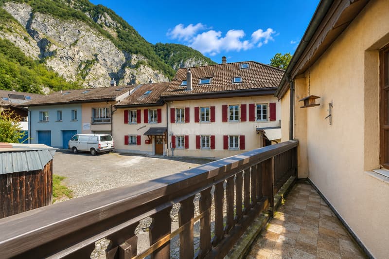 Casa di villaggio con 5,5 locali situata nel cuore di Roche (3)