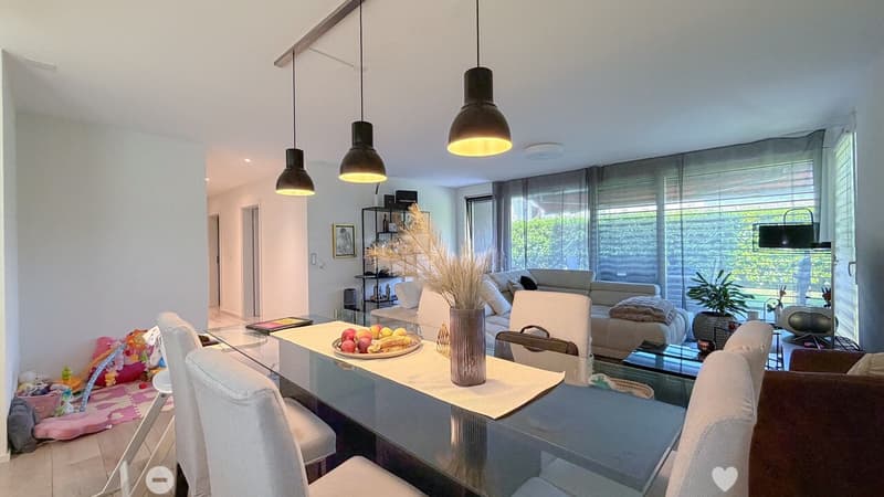 Familienwohnung 4.5 Zimmer mit privatem Garten und zwei Terrassen (7)