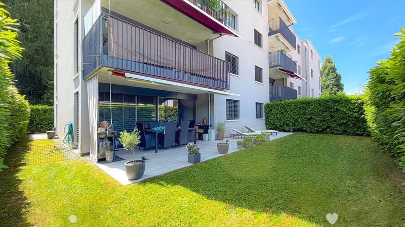 Familienwohnung 4.5 Zimmer mit privatem Garten und zwei Terrassen (1)