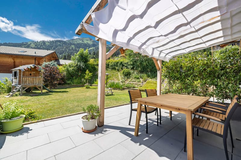 Exceptional chalet in a green and quiet neighborhood (3)