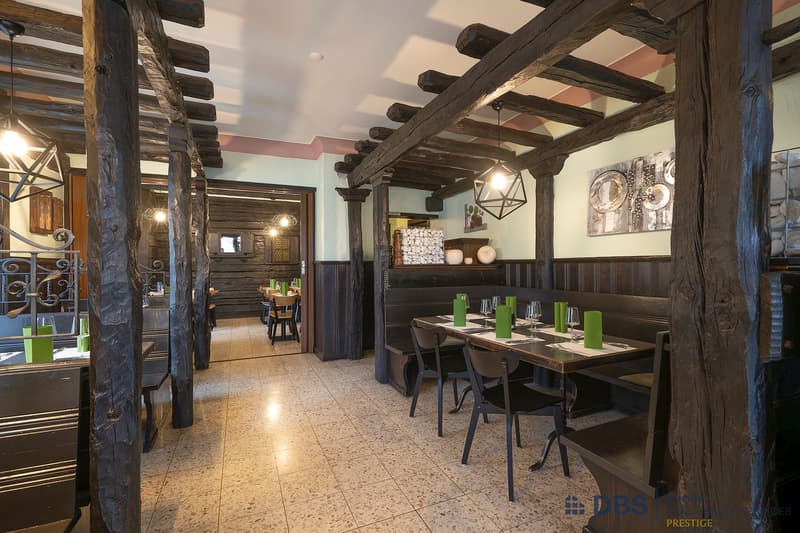 Café-Restaurant "Les 3 Suisses" mit Nebengebäuden (8)