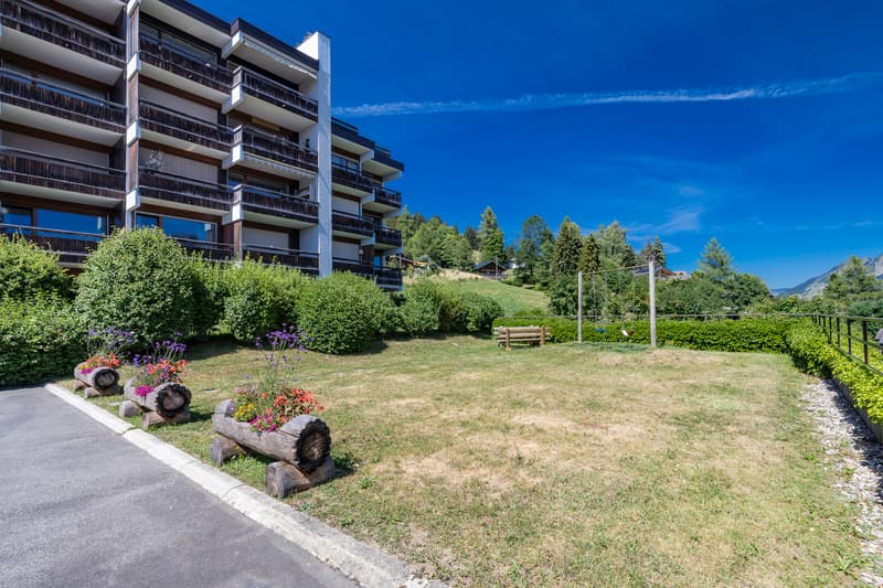 Lumineux appartement de 2.5 pièces proche des pistes de ski (12)