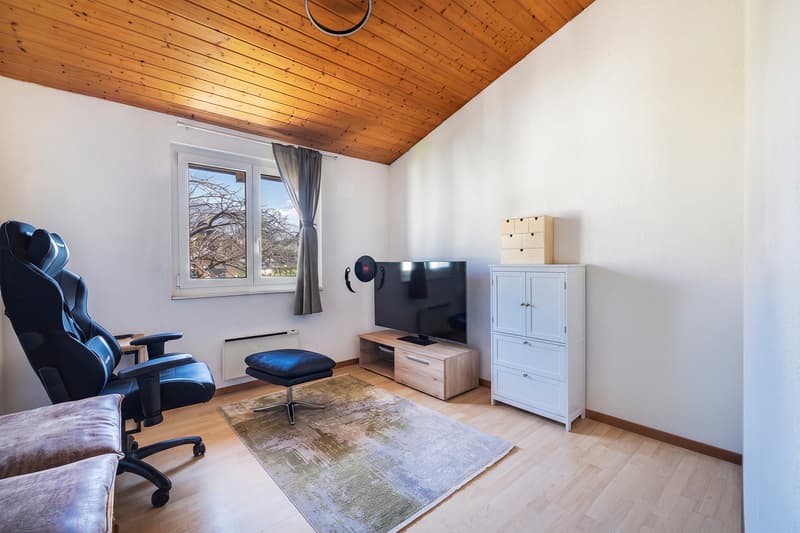 Villa di 4.5 locali in un porto di pace (10)