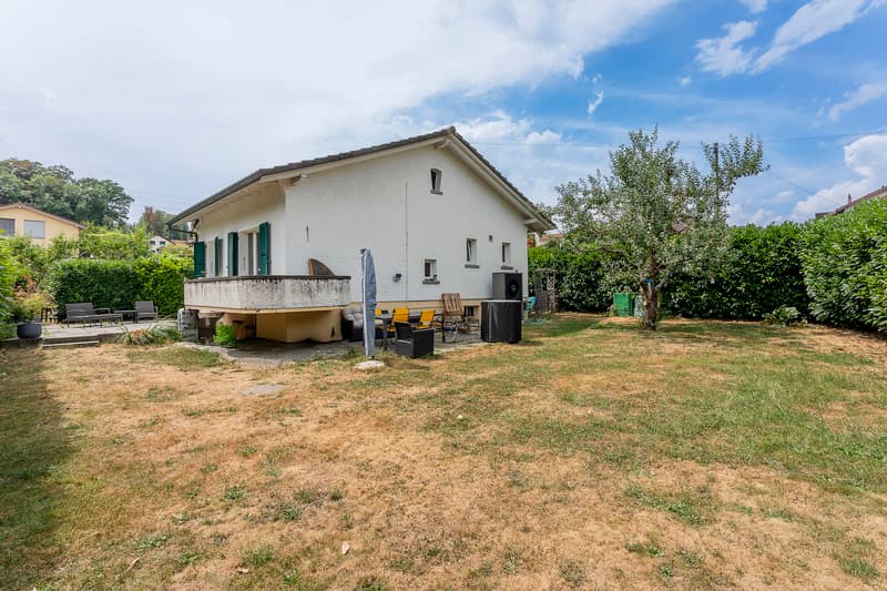 MAISON INDIVIDUELLE AVEC GARAGE BOX ET COUVERT A VOITURE (2)