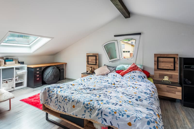 MAISON INDIVIDUELLE AVEC GARAGE BOX ET COUVERT A VOITURE (12)