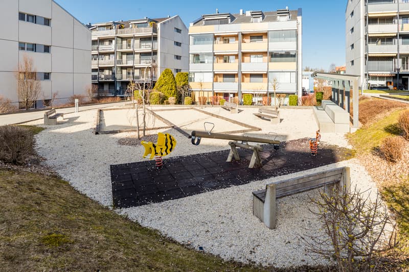 Lumineux 4.5 pièces avec balcon et parking souterrain (13)