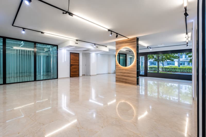 Surface rénovée de 100 m² - Usage professionnel ou projet résidentiel (3)