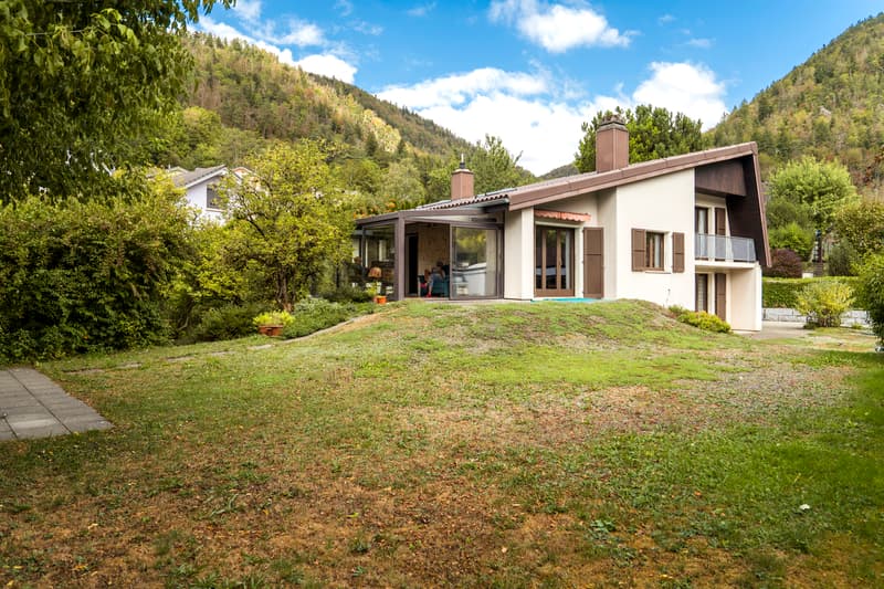 Villa individuelle de 7 pièces avec grand jardin (13)
