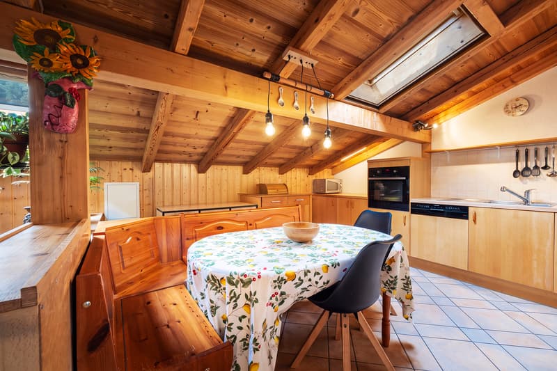 OPPORTUNITE : Immeuble de 3 appartements avec possibilité de rendement (6)