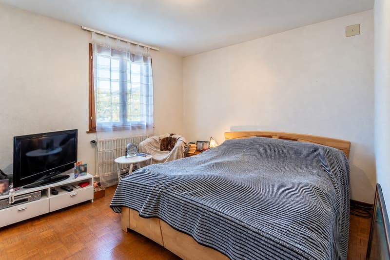 Maison villageoise avec grange et jardin à Bex (7)