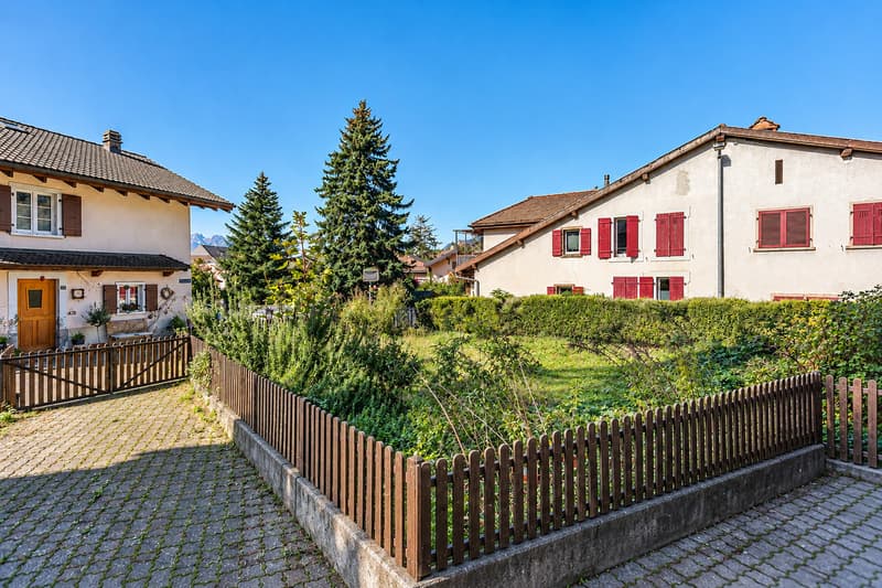 Maison villageoise avec grange et jardin à Bex (2)