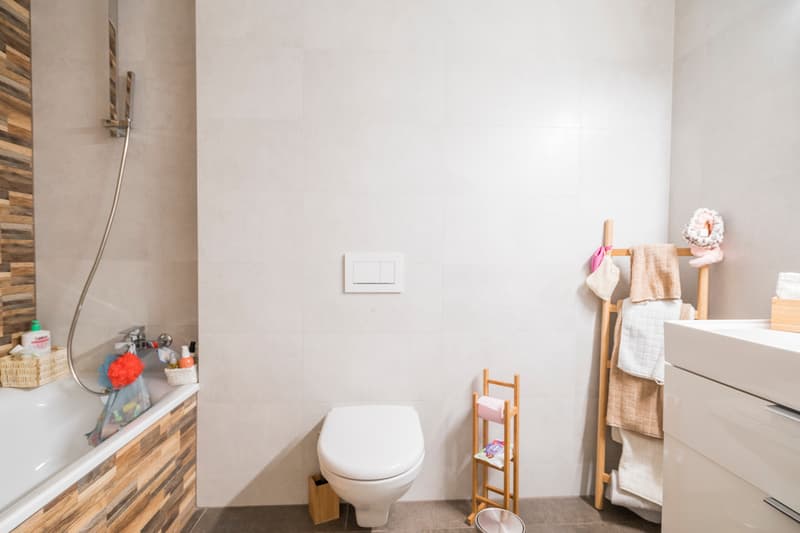 Spacieux 5.5 pièces MINERGIE avec balcon (11)