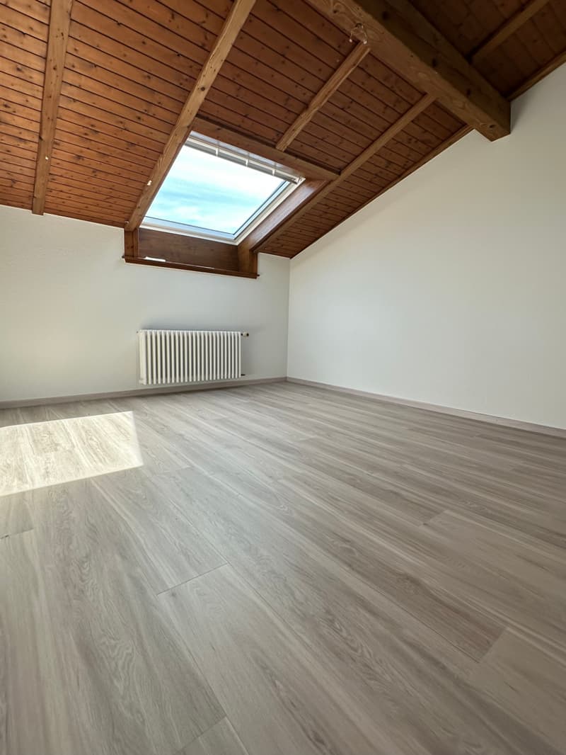 Schlafzimmer_links_hinten.jpeg