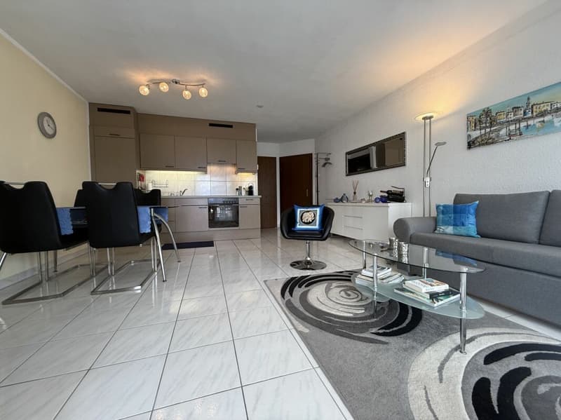 Attraktive 2.5 - Zimmer-Wohnung mit Terrasse und Tiefgaragenplatz - Residenza Collina Verde, Ascona (6)