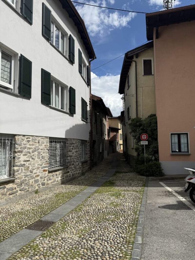 Casa nel nucleo di Losone con 2 Appartamenti 2 locali (5)