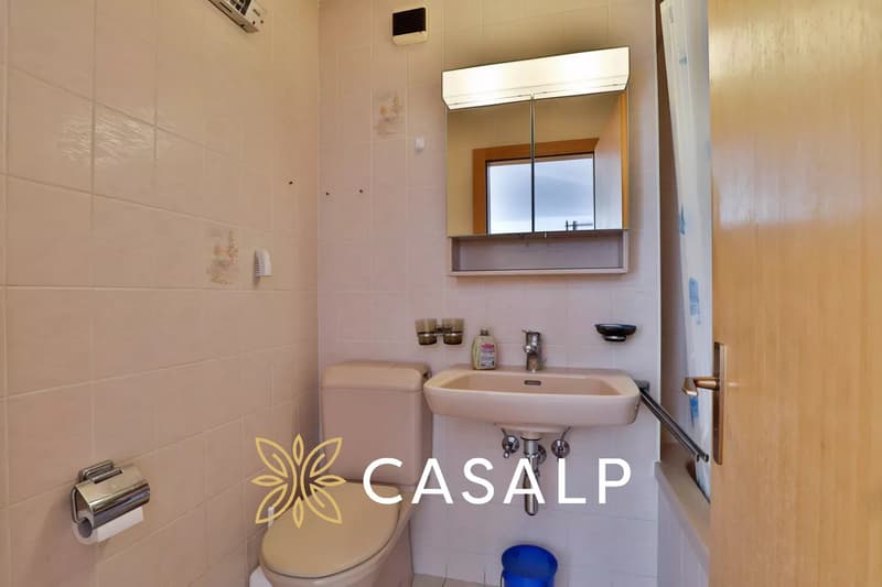 Charming 2.5-room apartment at the foot of the slopes (9)