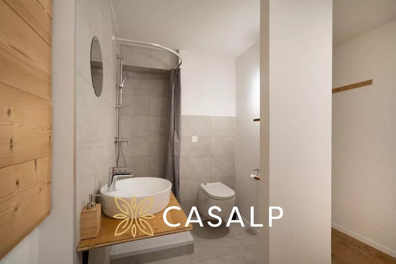 Renovated room in the station ? turnkey investment (3)
