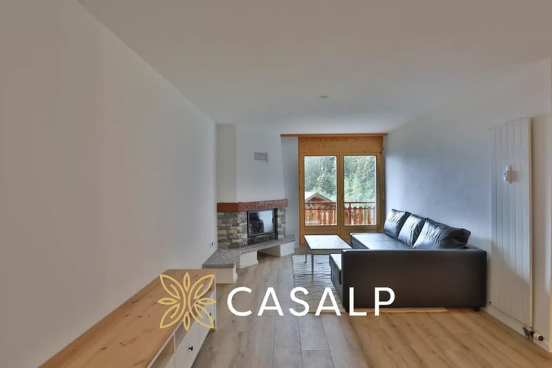 Superbe 2.5 pièces rénové au pied des pistes (1)