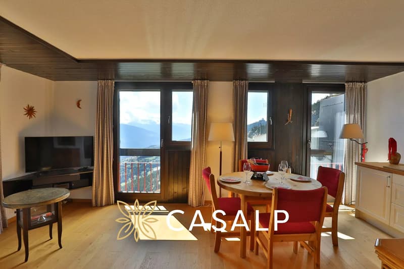 Appartement lumineux au 11e étage avec vue panoramique exceptionnelle à Aminona (8)