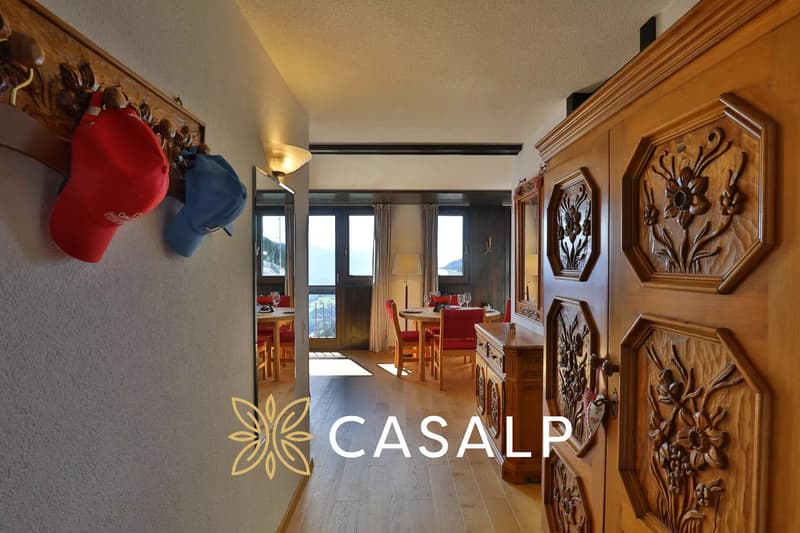 Appartement lumineux au 11e étage avec vue panoramique exceptionnelle à Aminona (7)