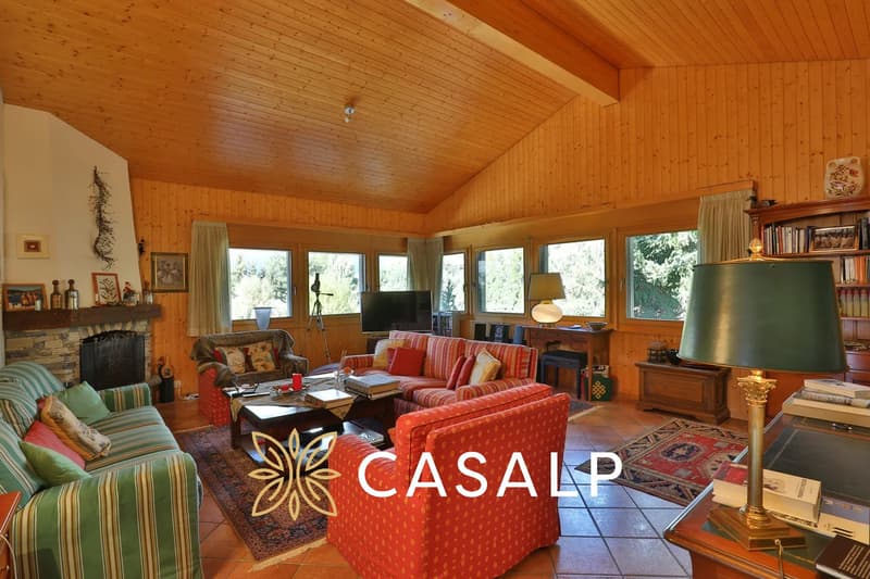 Magnifique chalet avec jardin arboré à Crans (4)
