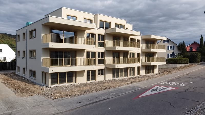 Erstbezug im Eigentumsstandard – 4.5 Zimmer mit 14 m² Balkon (2)