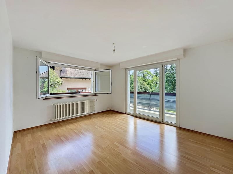 En exclusivité - Grand appartement avec jardin privatif, terrasse et balcon (4)