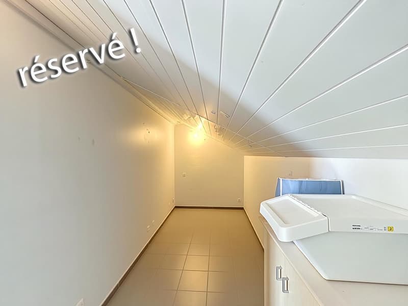 In esclusiva - Appartamento mansardato luminoso con vista lago (11)