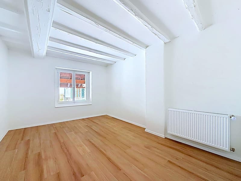 En exclusivité - Plus de 220 m² et un fort potentiel au coeur de Saint-Livres (9)