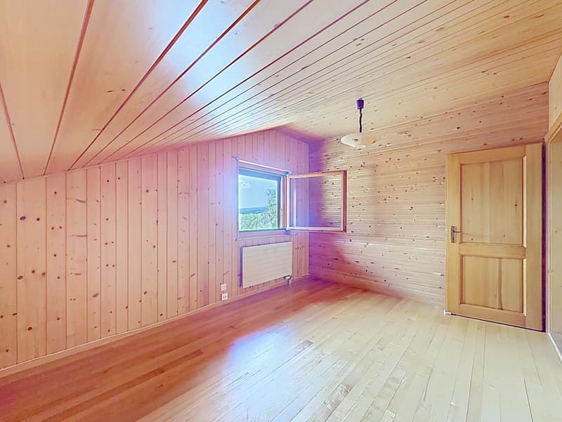 Exclusive - Individual chalet with lake view (11)
