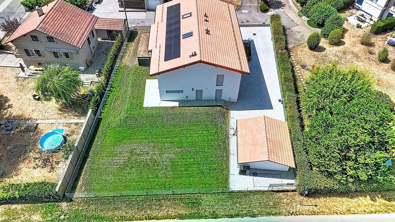 Villa a schiera di 7 locali con giardino (2)