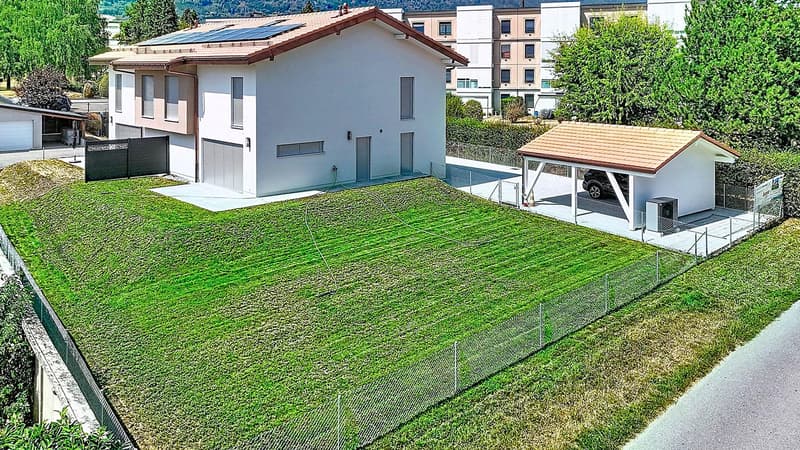 Villa a schiera di 7 locali con giardino (12)