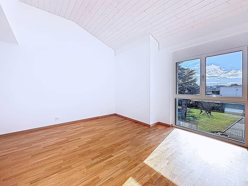 Villa a schiera di 7 locali con giardino (7)