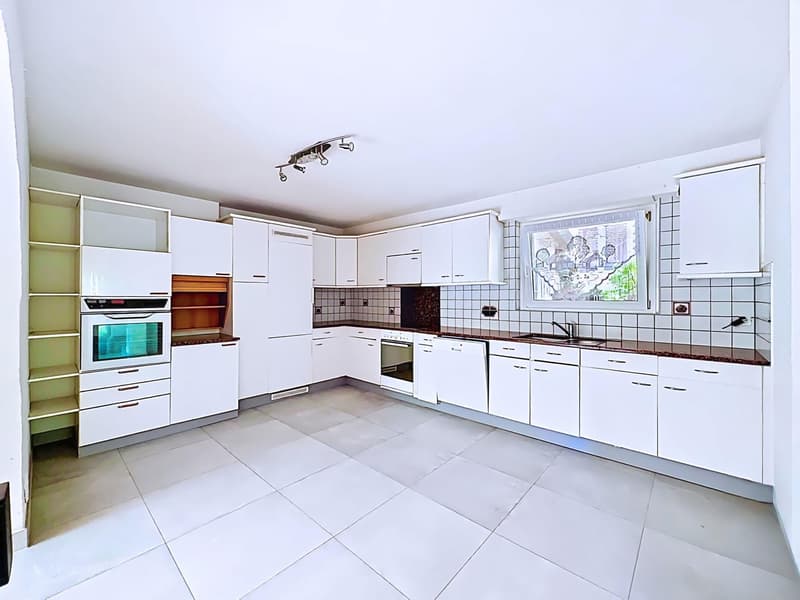 En exclusivité - Appartement de 7 pièces avec jardin (6)