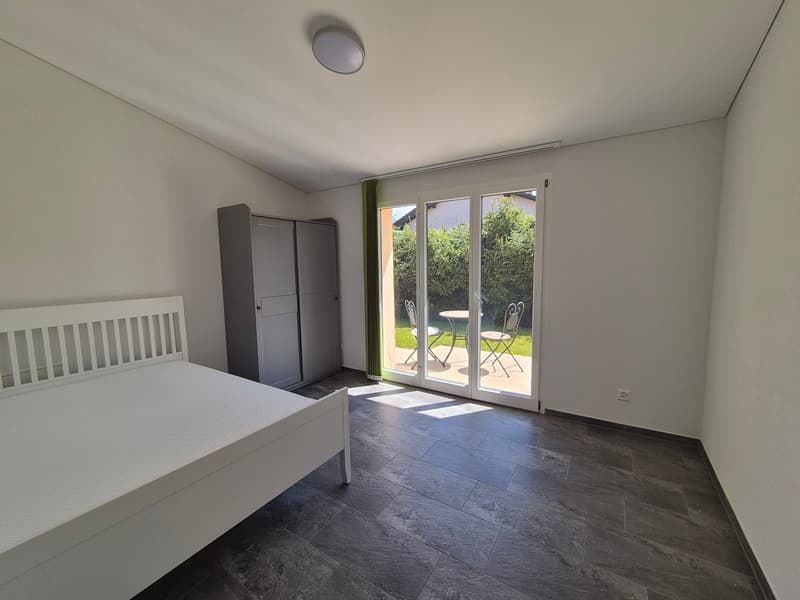 LA TOUR-DE-TRÊME / 13 m2 premises (5)
