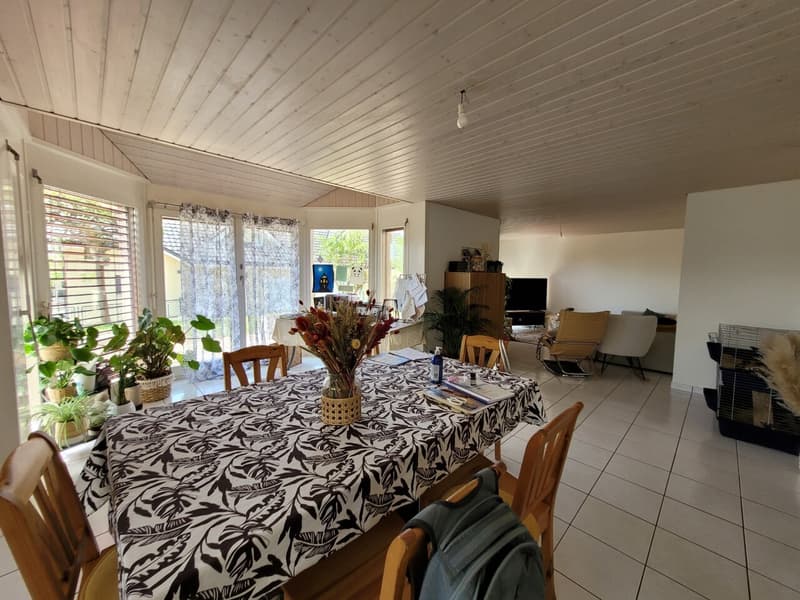 PONT-LA-VILLE / Casa a schiera in un quartiere tranquillo (4)