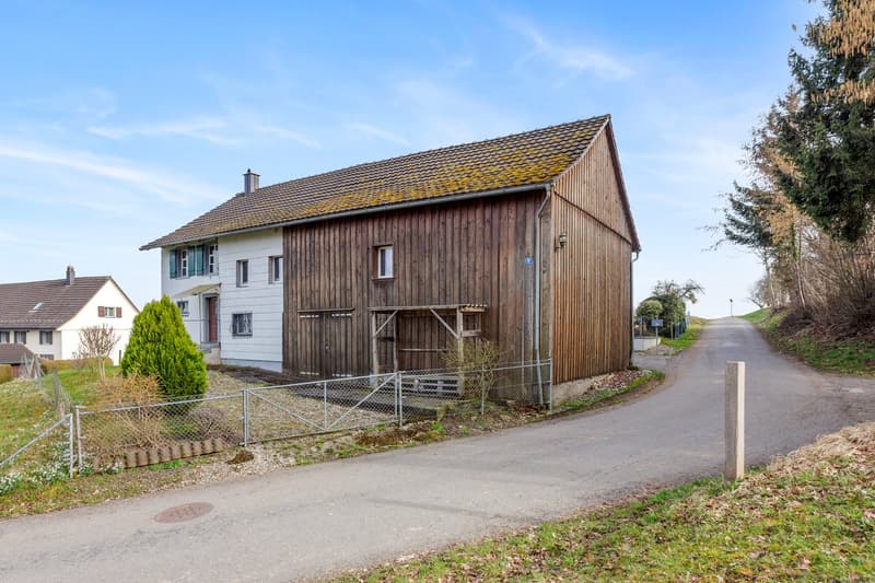 Historic single-family house with barn (built in 1899) in Zuben TG (1)
