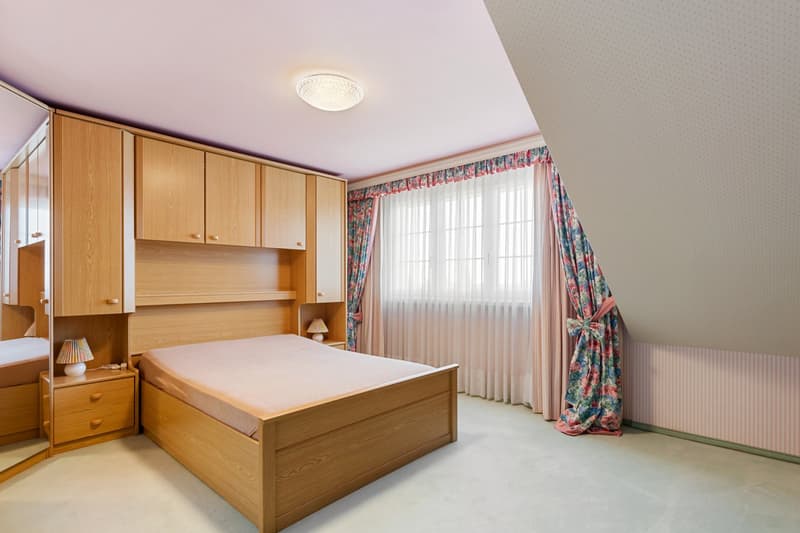 Exclusive 8-room villa in a quiet location in Stetten (14)