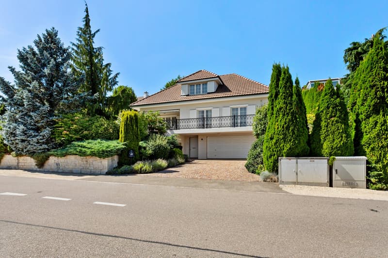 Exclusive 8-room villa in a quiet location in Stetten (24)