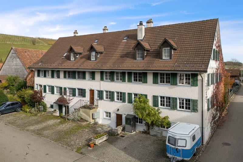 Living with style and a far-reaching view - Welcome to your new home! (Bank-checked) (1)