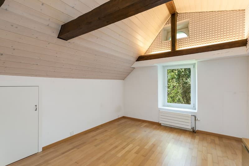 Idyllic nature with plenty of land, outbuilding & privacy – near Zug and Zurich (11)
