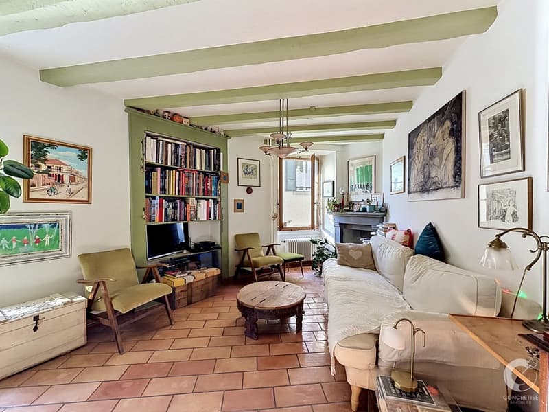 Genuine bourgeois house in the center of Aubonne (4)