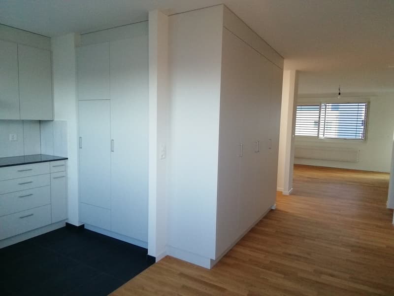 Charmante 3.5-Zimmer-Wohnung in ruhiger Lage in Münsingen (3)