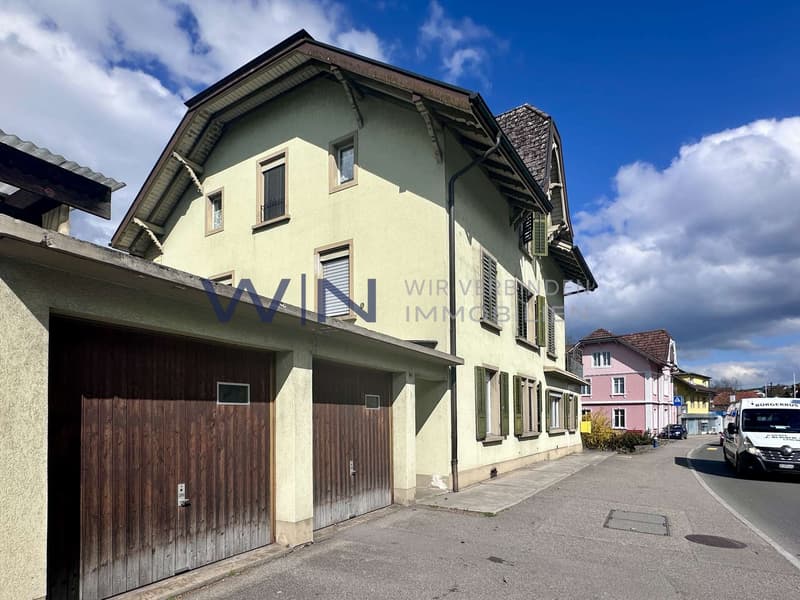 Mit Umschwung und Garten