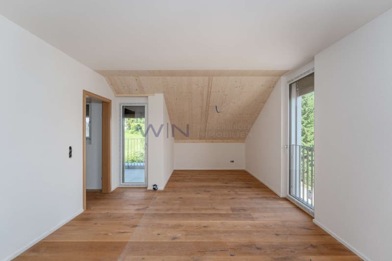 Master-Bedroom mit Balkon