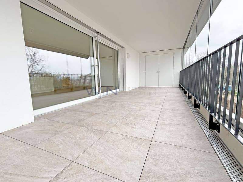Grosser Balkon/Wintergarten