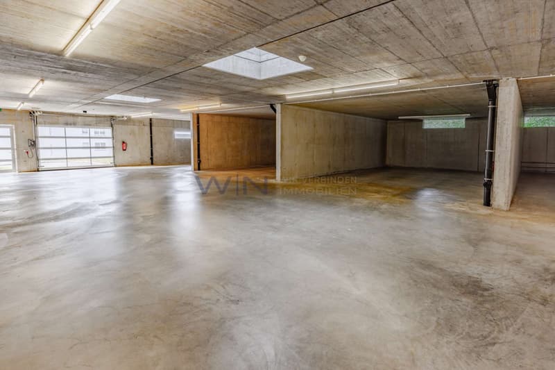 Platz für vier Fahrzeuge