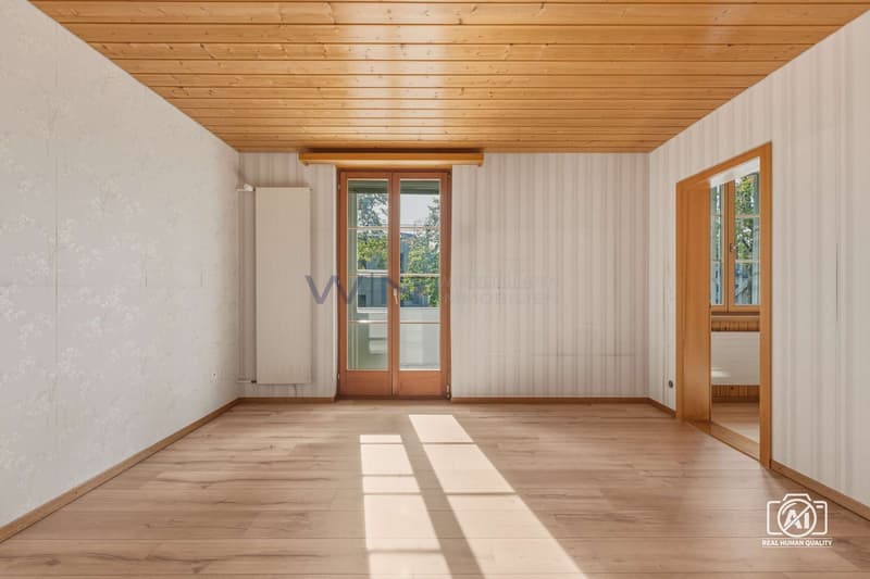 Zimmer mit Balkon